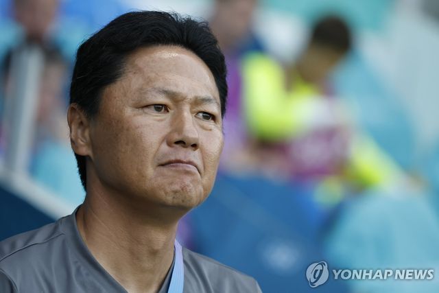 오이와 고 일본 21세 이하 남자 축구대표팀 감독.