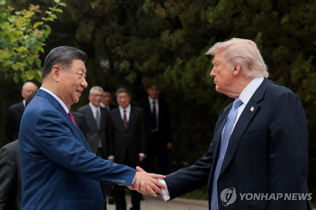 지난 5월 베이징서 만난 트럼프와 시진핑(왼쪽)