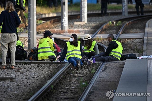 철로 봉쇄 시위
