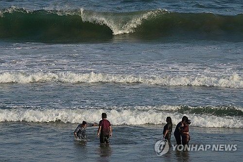 인도 항구도시 비사카파트남 해안