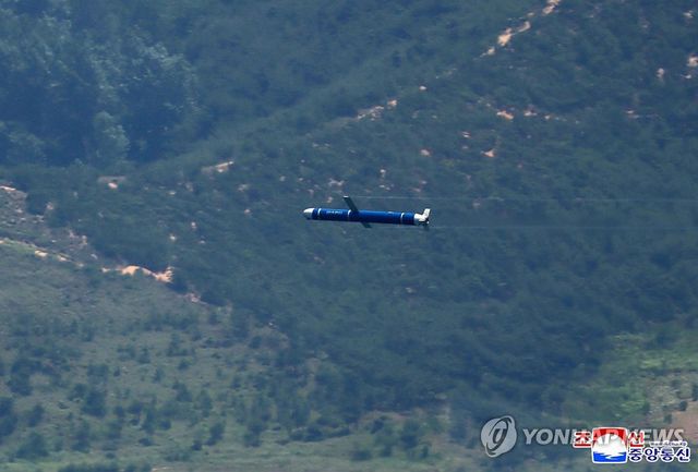 북한, 구축함 '강건호' 무기시험 진행