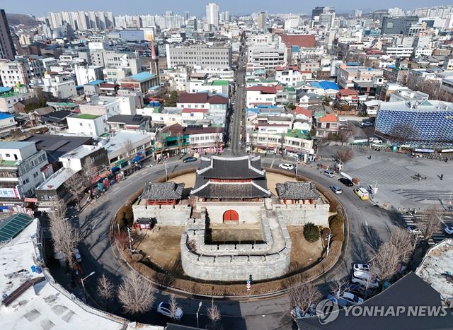 전주한옥마을 풍남문 광장