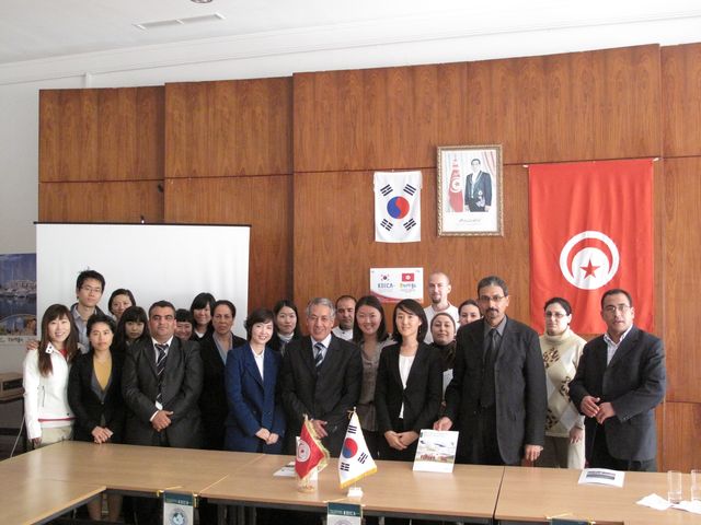 2010년 코이카 현장 프로젝트 사업 기념식 참석자들