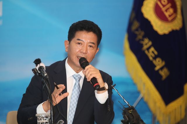 송영훈 제주도의회 의장