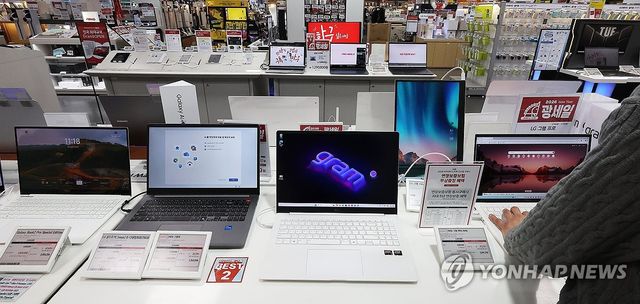 메모리값 폭등에 IT 기기 가격 줄인상 전망