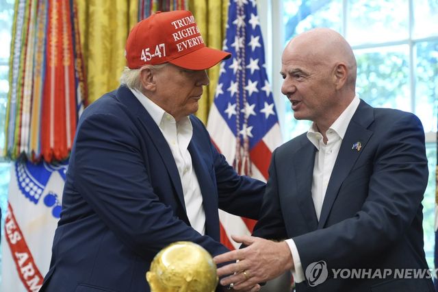 도널드 트럼프 미국 대통령과 잔니 인판티노 FIFA 회장