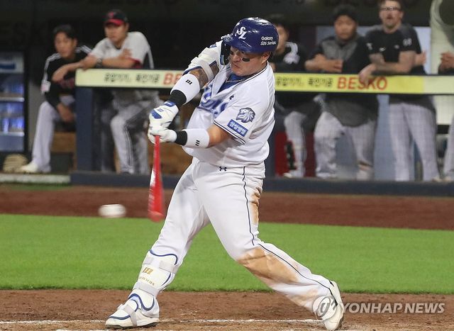 최형우 KBO 첫 1,800타점