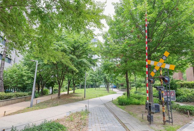 숲길사랑방 인근 철도 건널목 [사진/임헌정 기자] 
