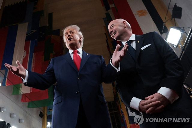 도널드 트럼프 미국 대통령과 잔니 인판티노 FIFA 회장