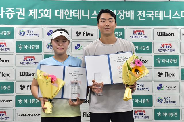 왼쪽부터 하선민과 조성우