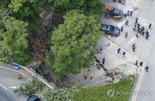 사망자 발생한 낙석 사고 현장