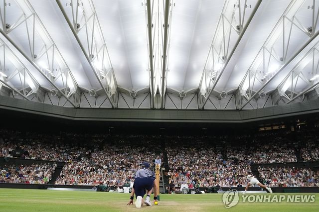 지붕 닫힌 올잉글랜드클럽 센터코트