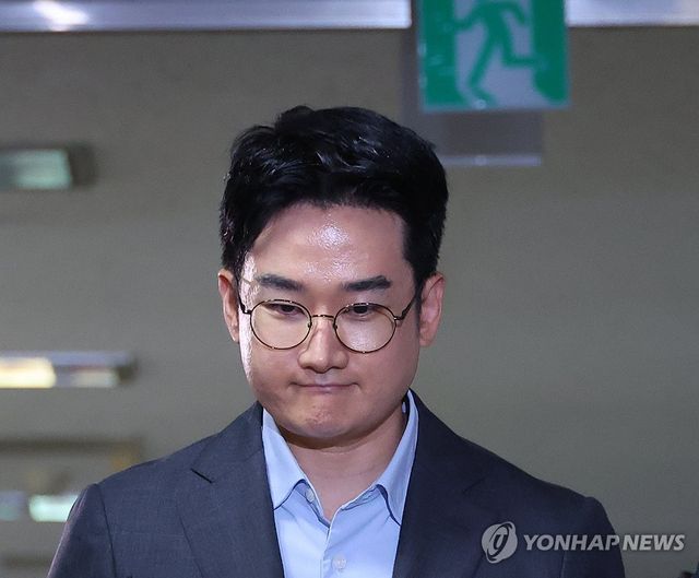피습 자작극 혐의 정이한, 구속심사 출석