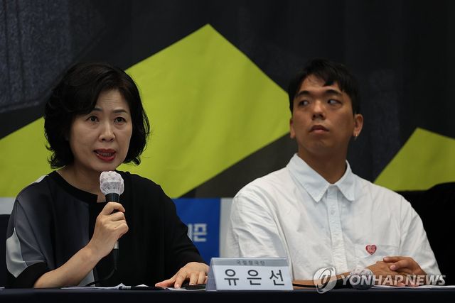 인사말하는 유은선 국립창극단 단장