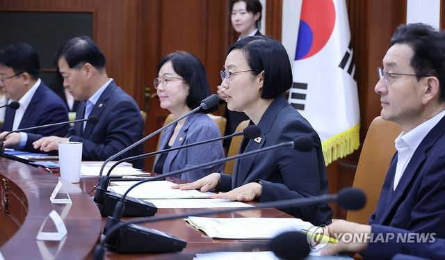 국가정책조정회의 주재하는 한성숙 국무총리