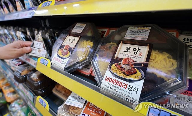 편의점 업계, 초복 앞두고 이색 보양식 출시