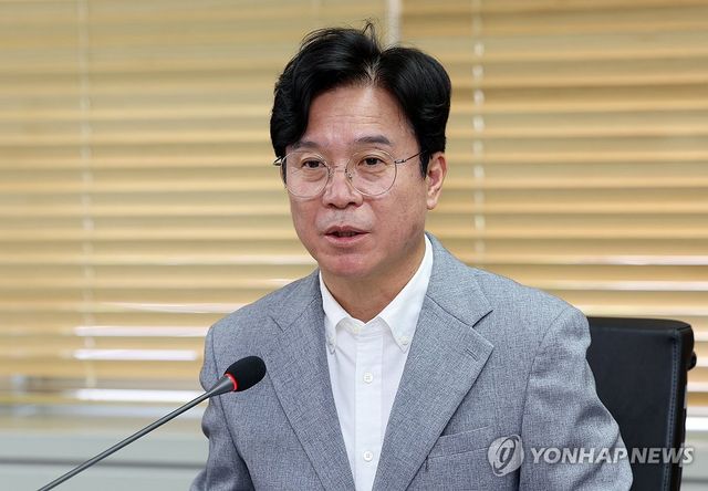 발언하는 김영훈 고용노동부 장관