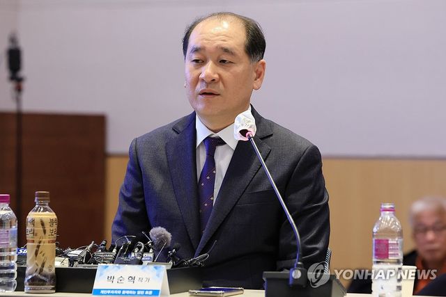 토론회서 발언하는 '배터리 아저씨' 박순혁씨