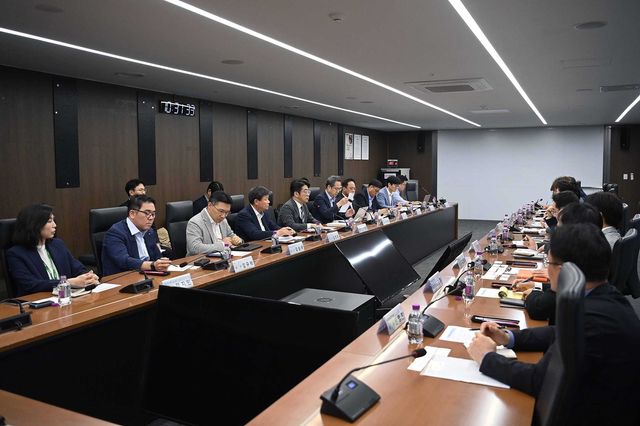 지난 5월 석유화학 업계 간담회 모습