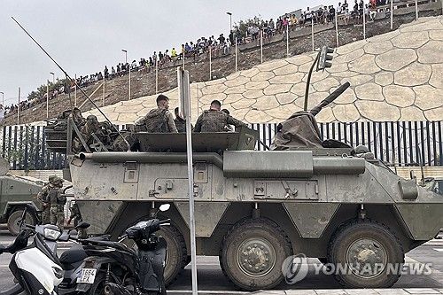 세우타 국경 근처에 배치된 스페인 육군