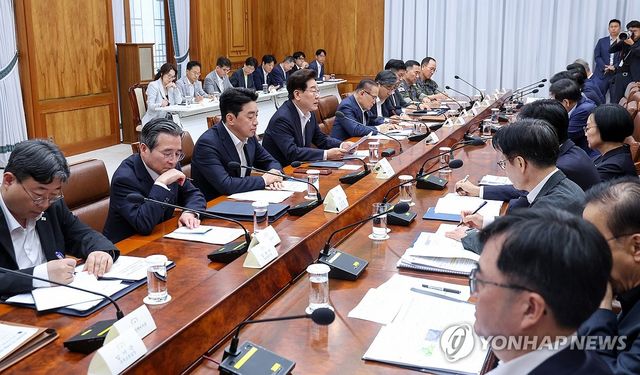이재명 대통령, 메가프로젝트 2차 회의 주재