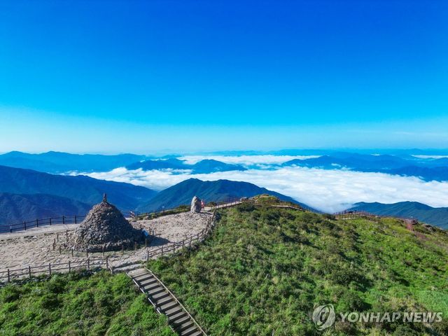 지리산 노고단 전경