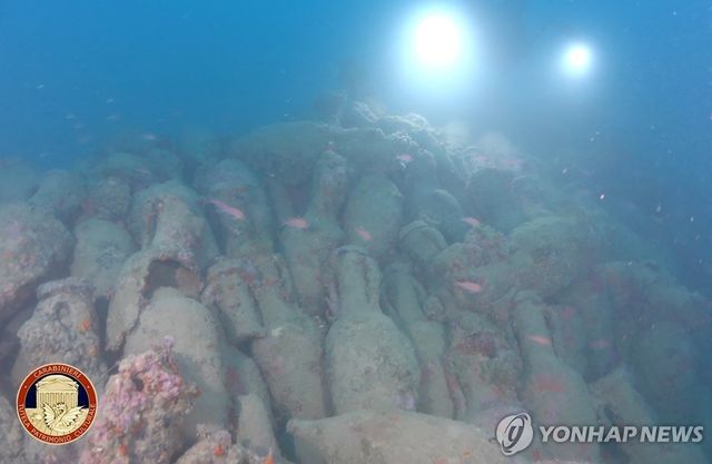 시칠리아 해저 난파선에서 발견된 항아리