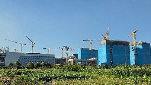 상하이 외곽의 CXMT 반도체 공장 건설 현장