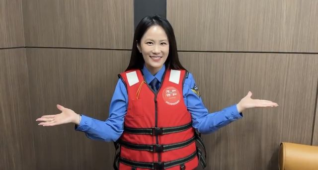 개그우먼 김지민 구명조끼 입기 캠페인 