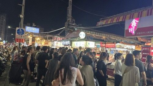 대만 야시장의 대만인