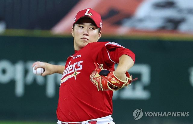역투하는 최민준
