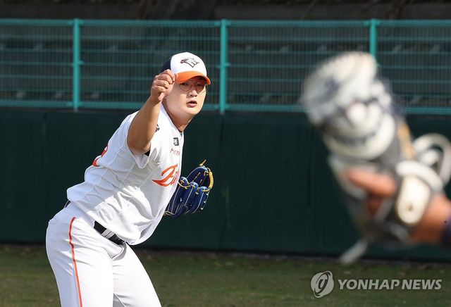 몸 푸는 김서현