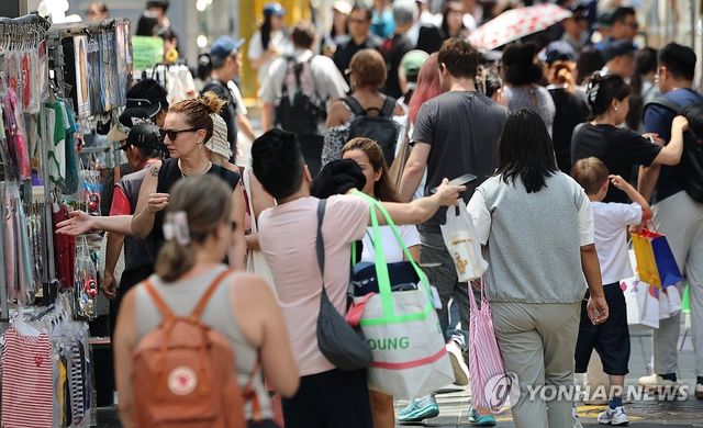 관광수지 3개월 연속 흑자 행진