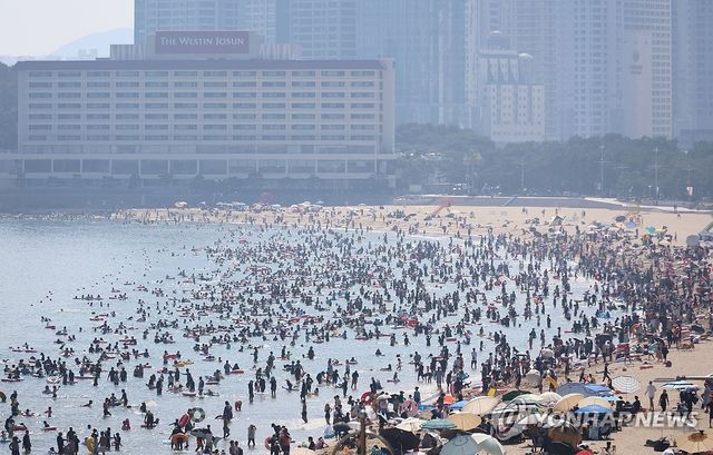 해운대 피서 절정