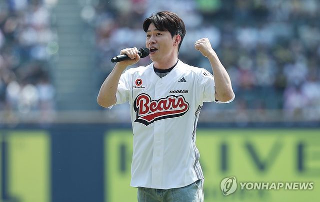 두산 응원가 부르는 정상훈