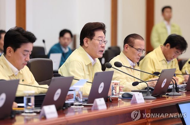 이재명 대통령, 수석보좌관회의 주재