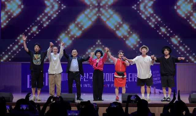 공연을 마친 '전유성 없는 전유성쇼' 출연진