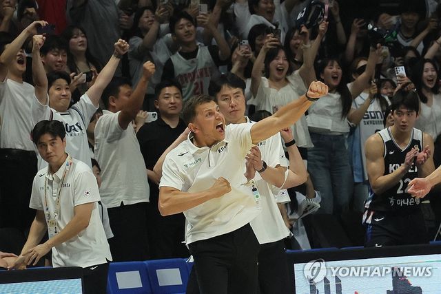 일본 잡고 마줄스호 첫 승