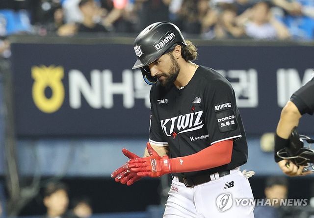 힐리어드 '투런포!'