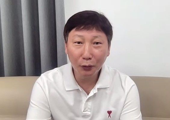 취재진과 화상 인터뷰하는 김상식 감독