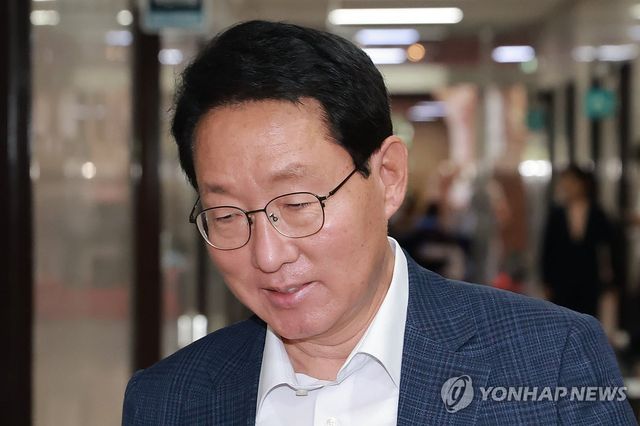 국민의힘 원내대표-4·5선 중진 간담회 참석하는 김상훈 의원