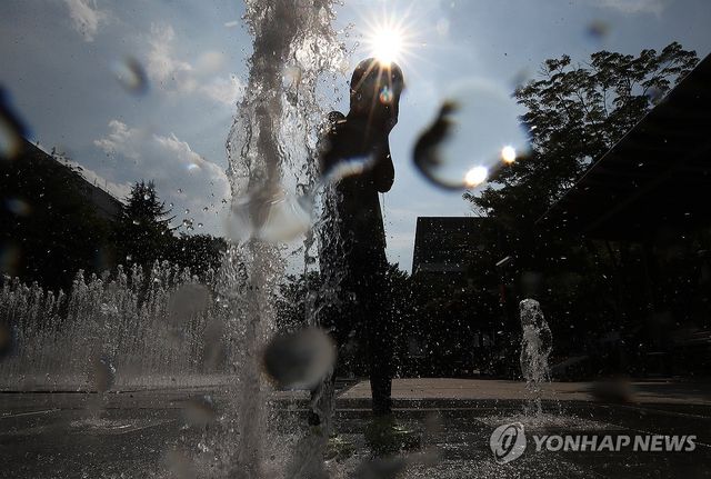 '폭염 탈출'
