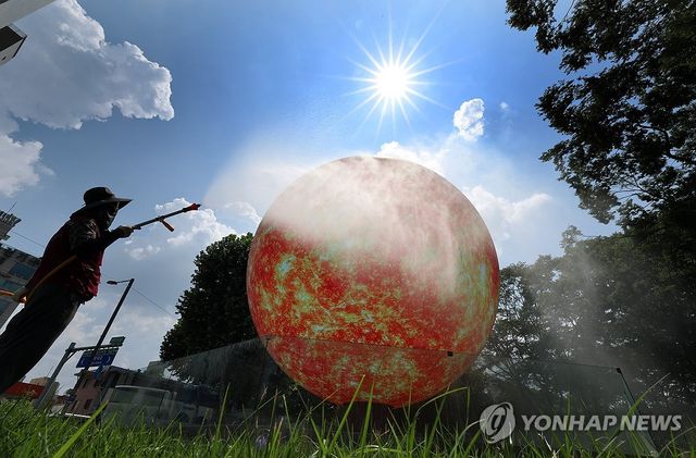 첫 폭염중대경보 덮친 서울시