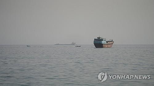 호르무즈 해협의 선박