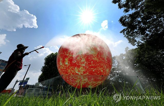 첫 폭염중대경보 덮친 서울시