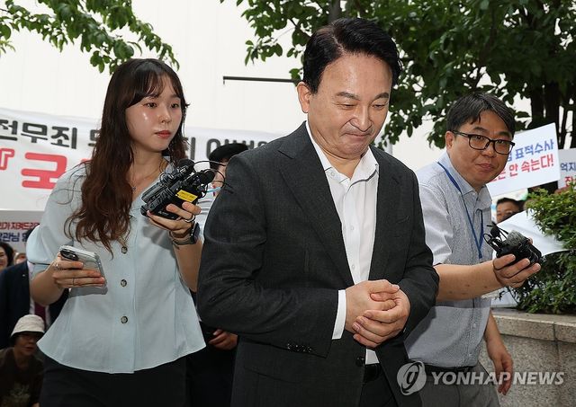 종합특검 조사 출석하는 원희룡 전 장관