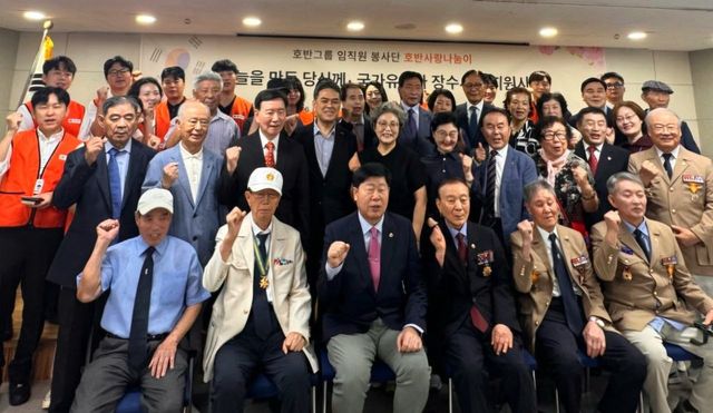 서초구, 광복절 앞두고 국가유공자 30여명에 장수사진 선물