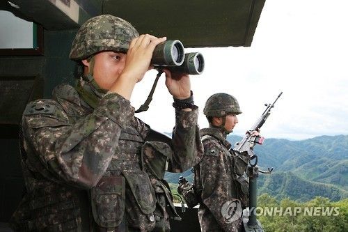 최전방 경계 근무하는 육군 7사단 장병들 