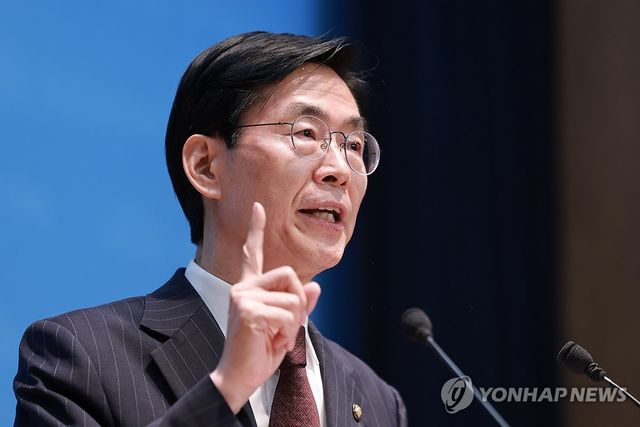 국민의힘 조경태 의원, 윤리위원장 사퇴 촉구