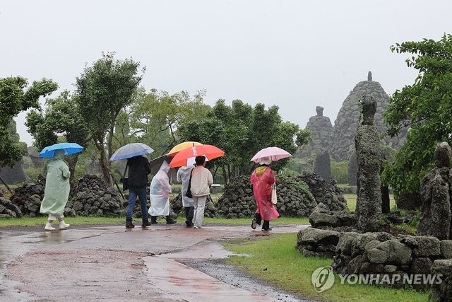 비 내리는 제주